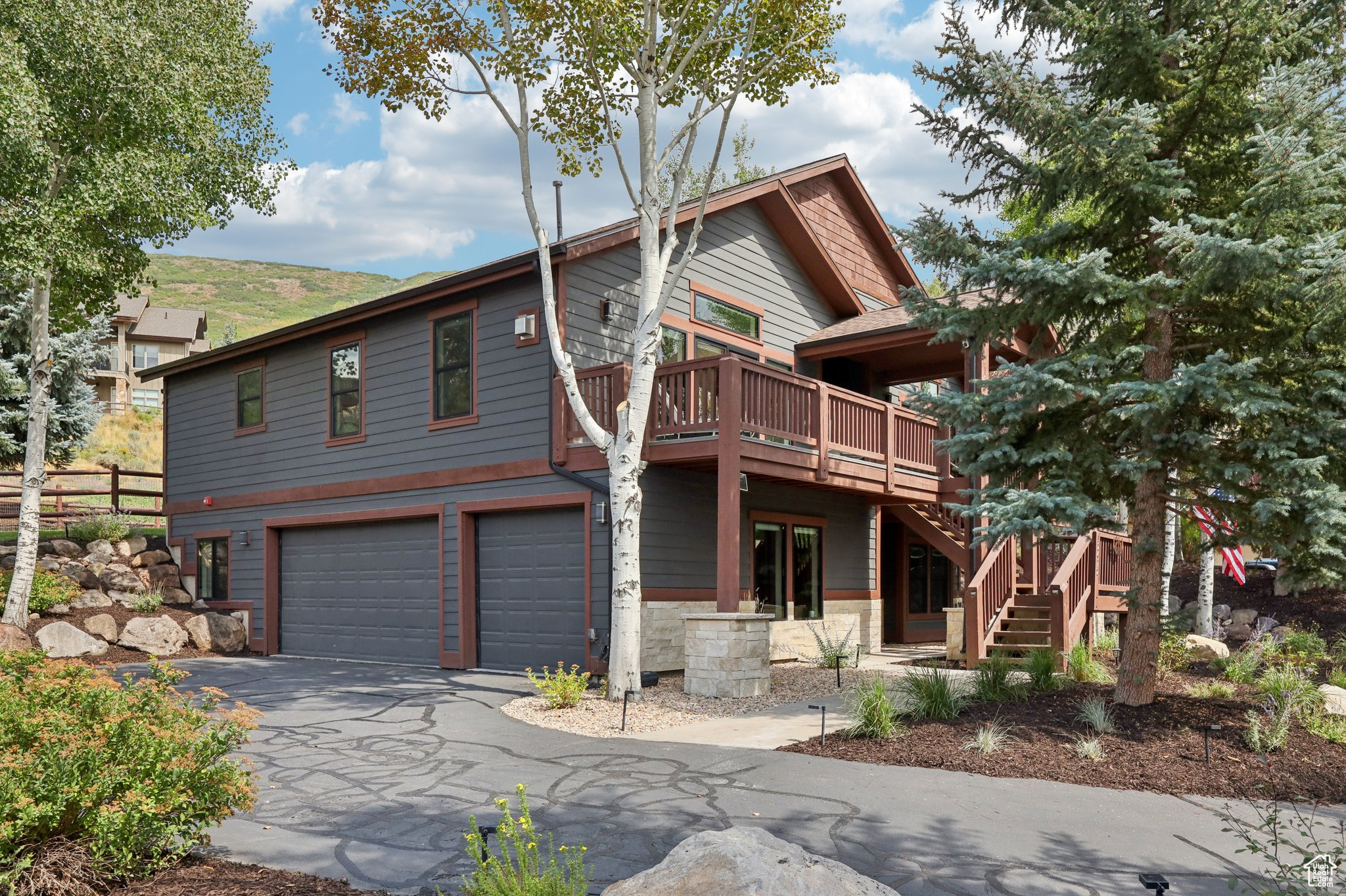 DEER MOUNTAIN RESORT - Residential