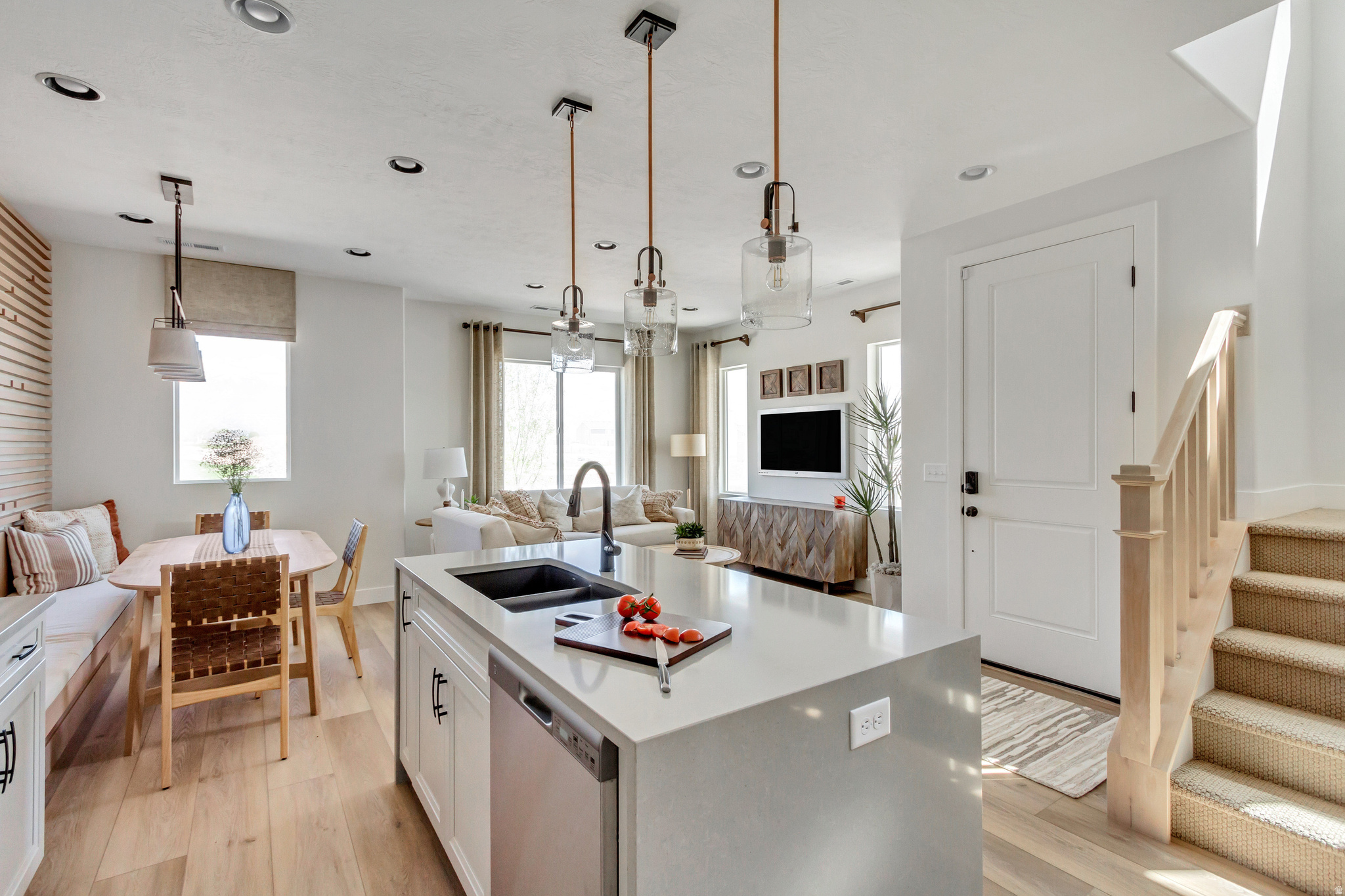 MEADOWBROOK - Residential