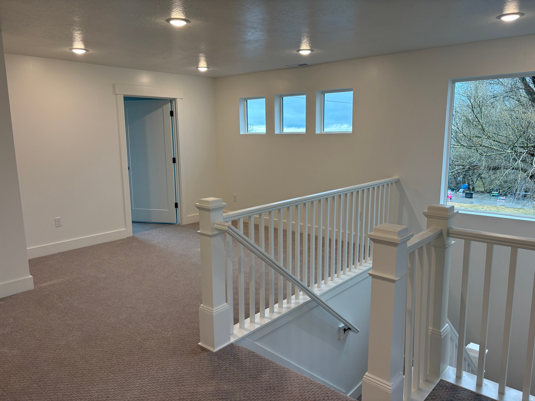 SUNRISE RANCH - Residential