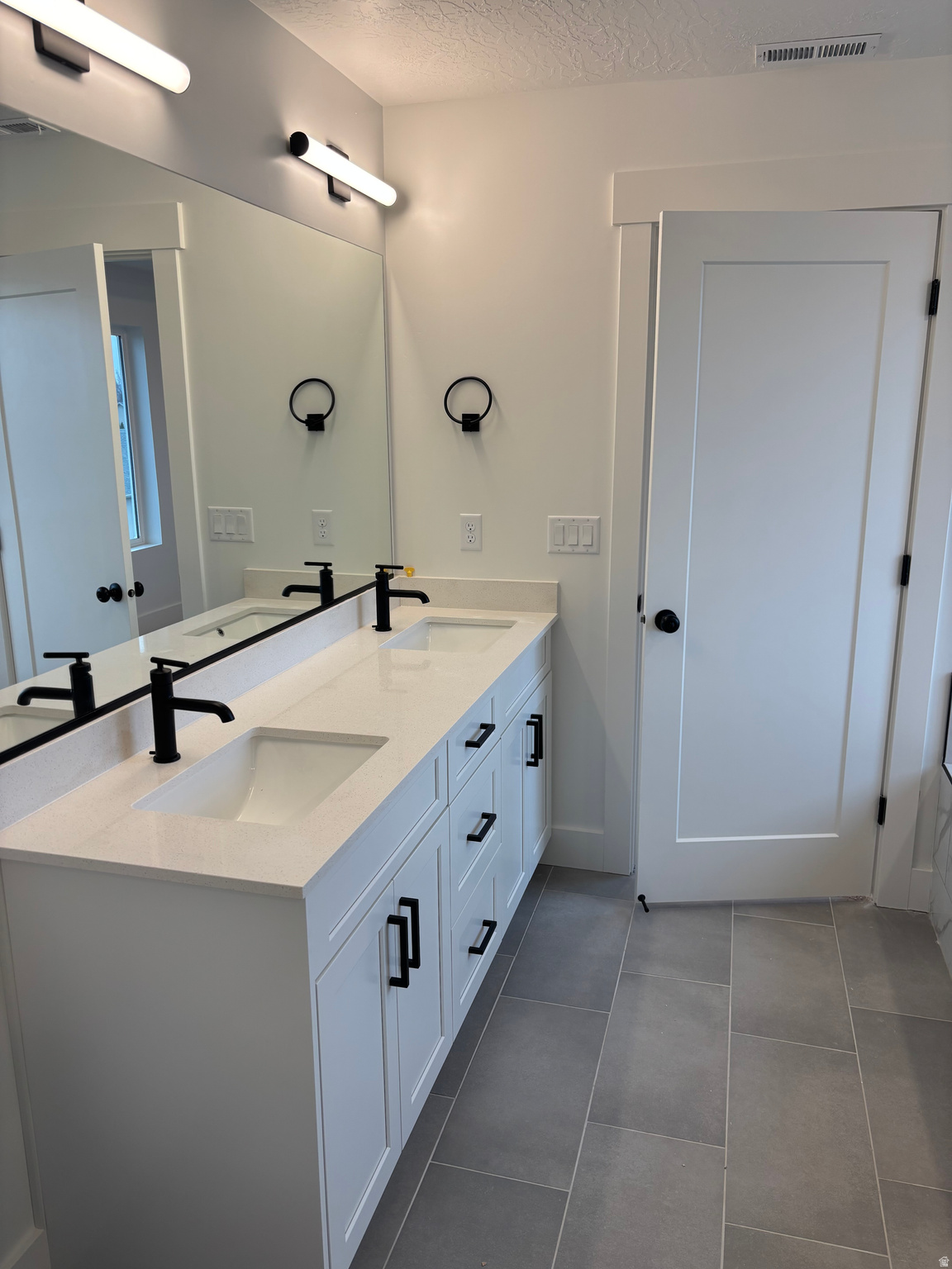 SUNRISE RANCH - Residential