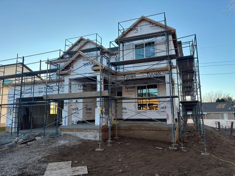 Photo of 603 N HAVEN DR #260, Mapleton, UT 84664 (MLS # 2129413)