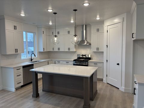 Tiny photo for 603 N HAVEN DR #260, Mapleton, UT 84664 (MLS # 2129413)