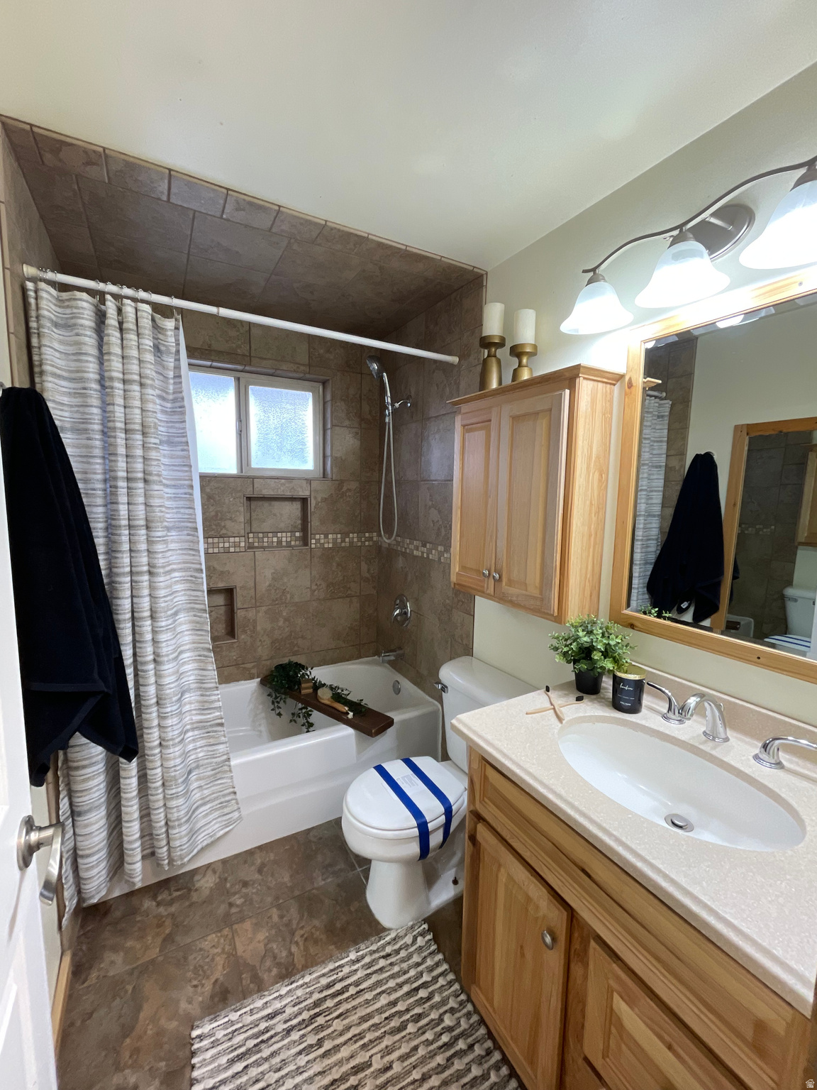 WHITE CITY - Residential