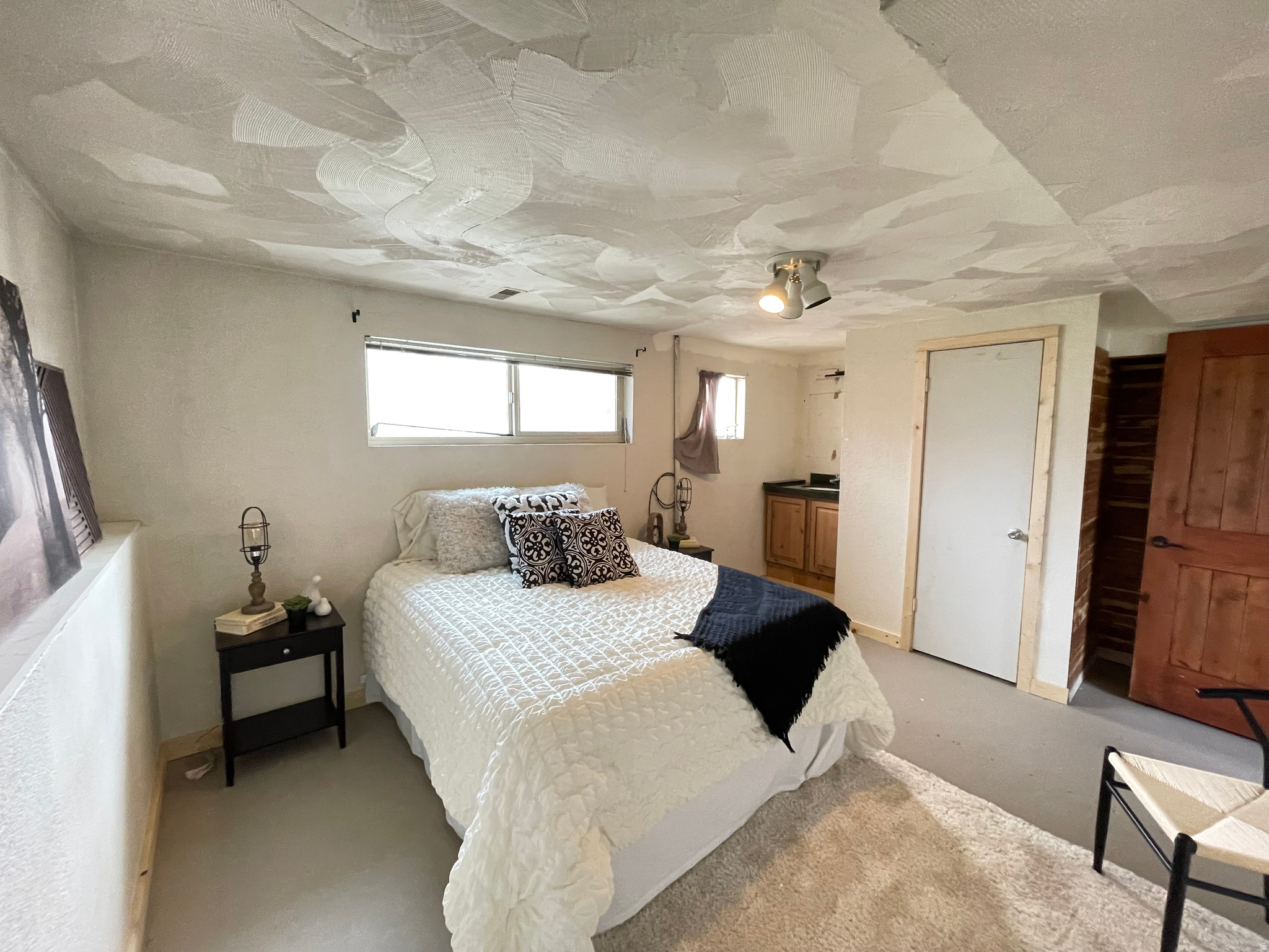 WHITE CITY - Residential