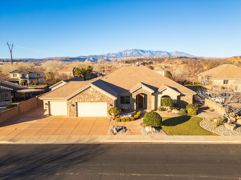 Photo of 345 E 1575 S, Washington, UT 84780 (MLS # 2134146)