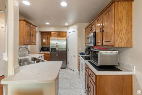 Tiny photo for 802 BROOKSIDE CT, Payson, UT 84651 (MLS # 2109994)