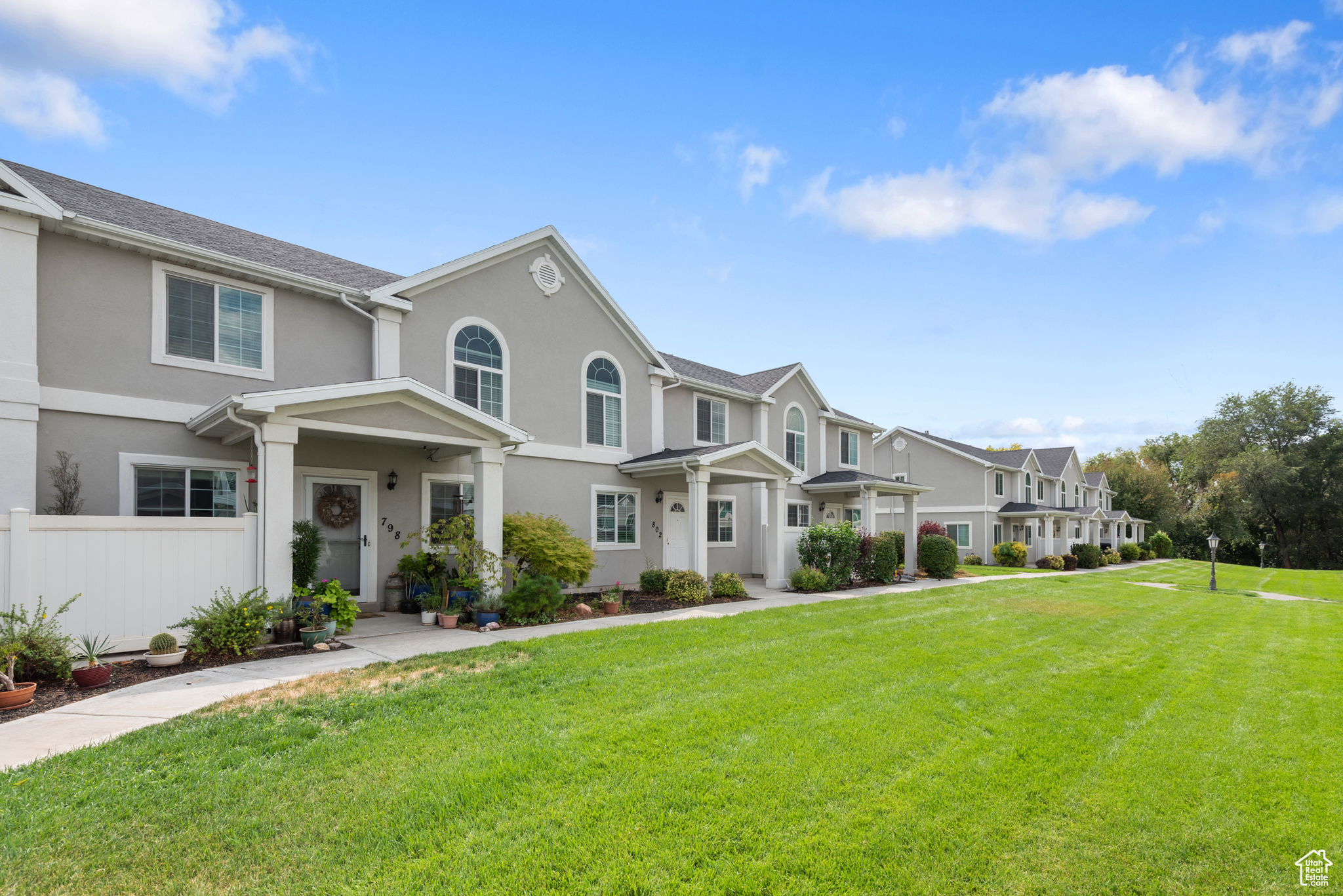 BROOKSIDE - Residential