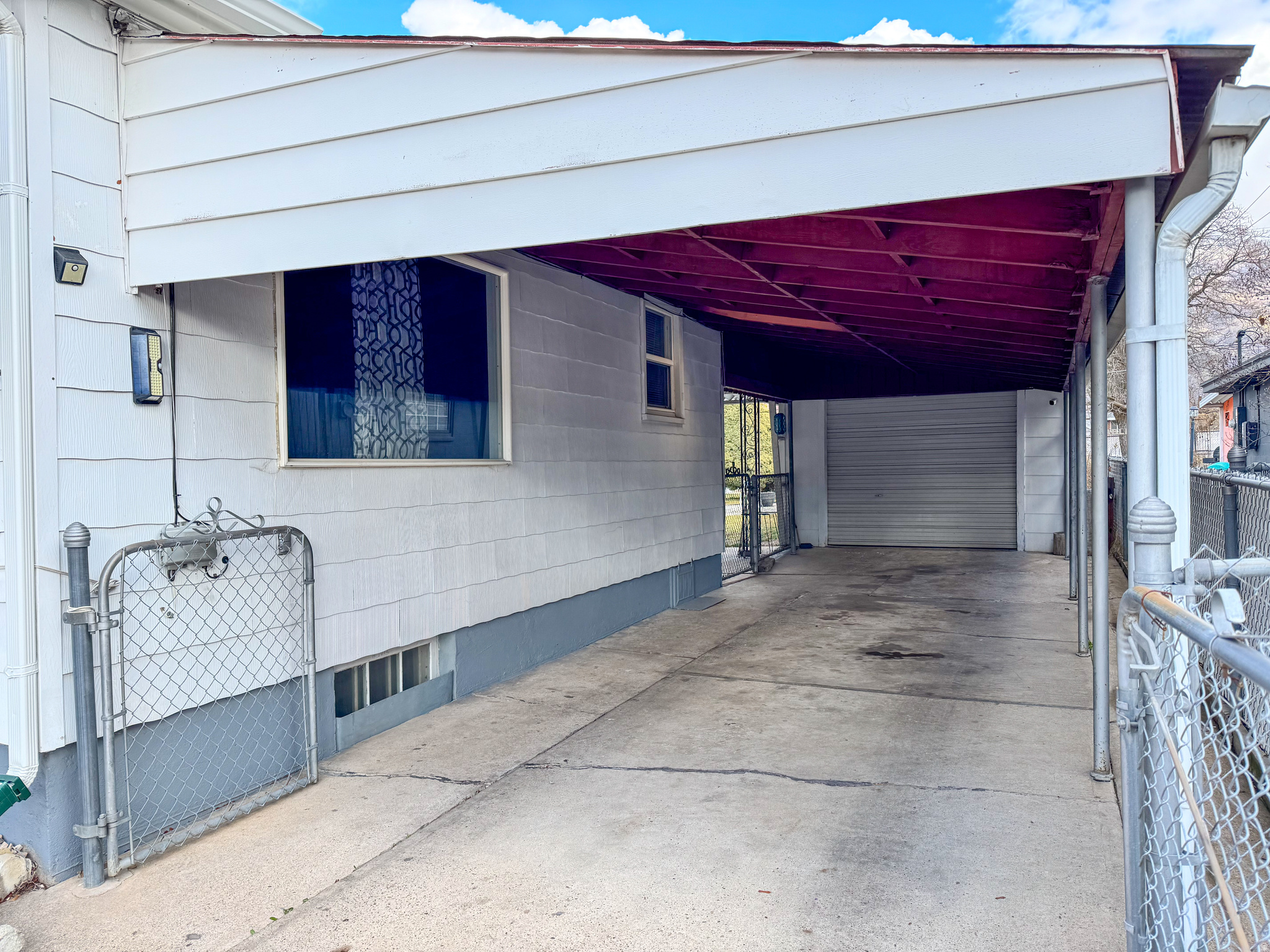 LAKE VIEW - Residential