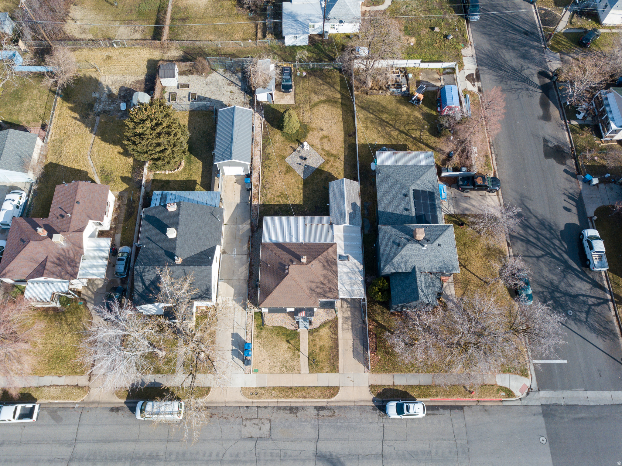 LAKE VIEW - Residential