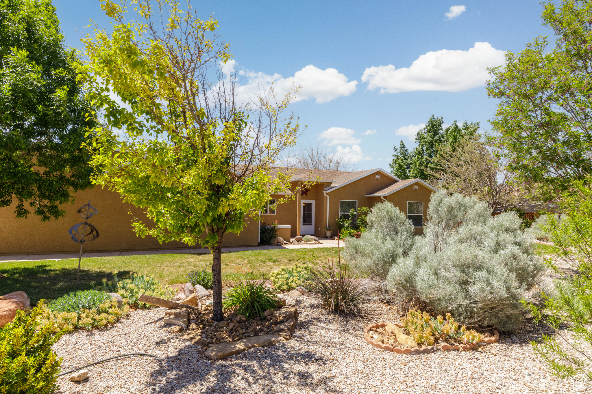 1453 N Rome Way, Apple Valley, Utah image 4