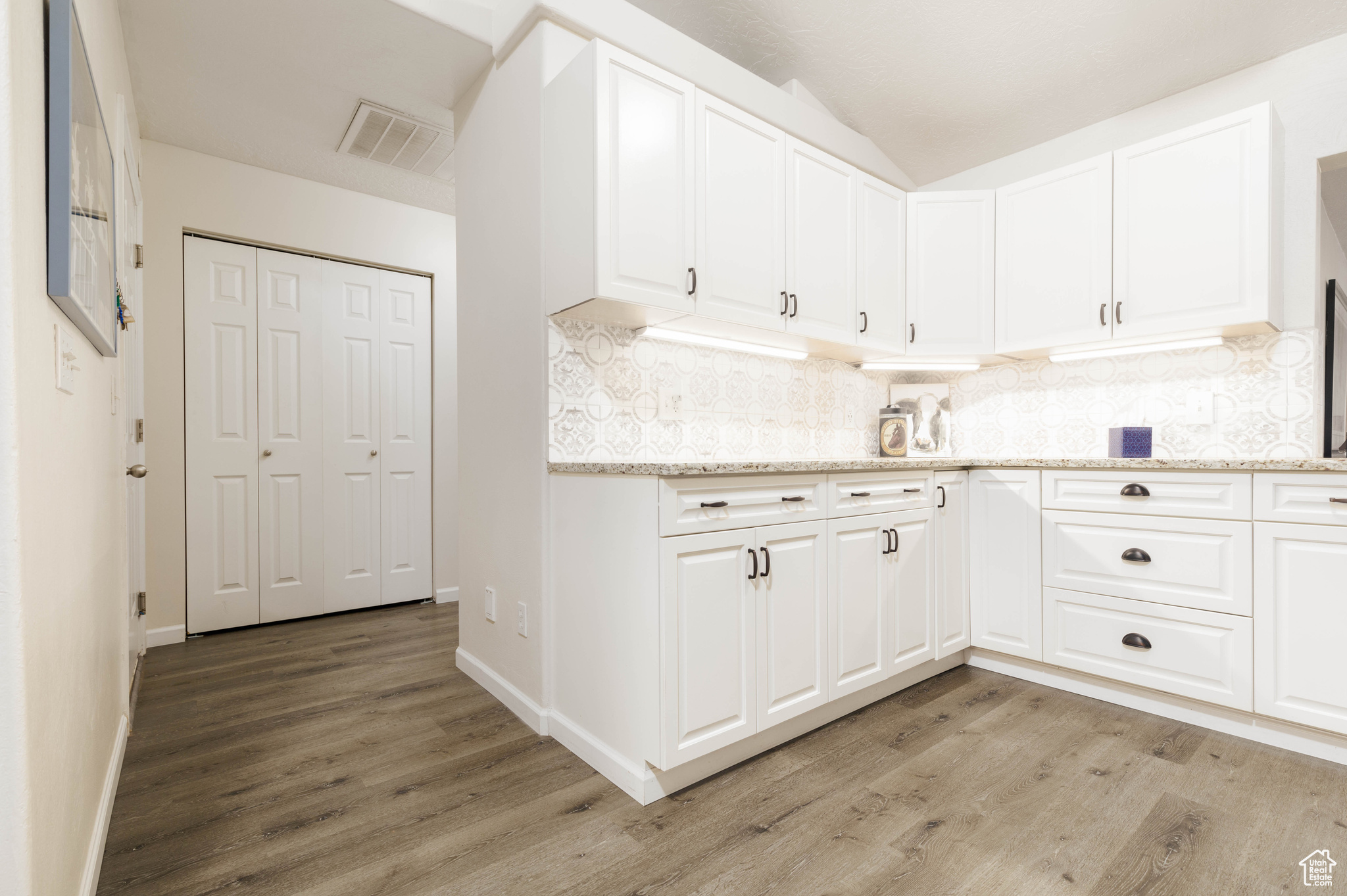 1453 N Rome Way, Apple Valley, Utah image 21