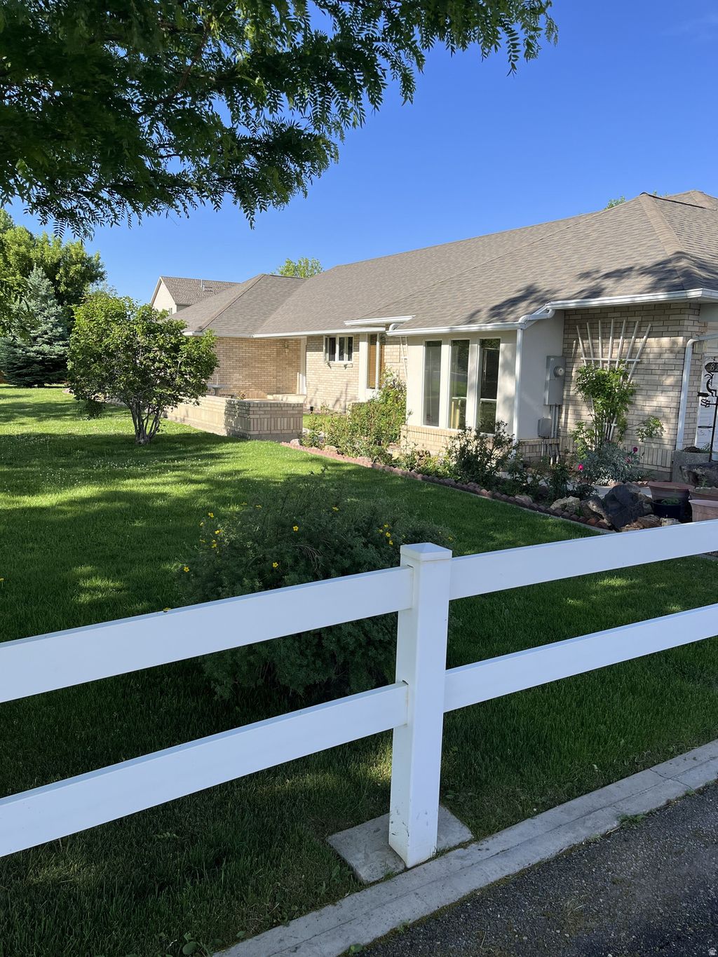 Photo of 820 S 500 W, Vernal, UT 84078 (MLS # 2156280)