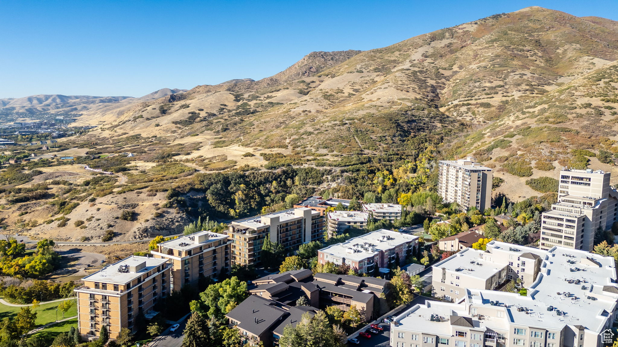 OAKWOOD GARDENS - Residential