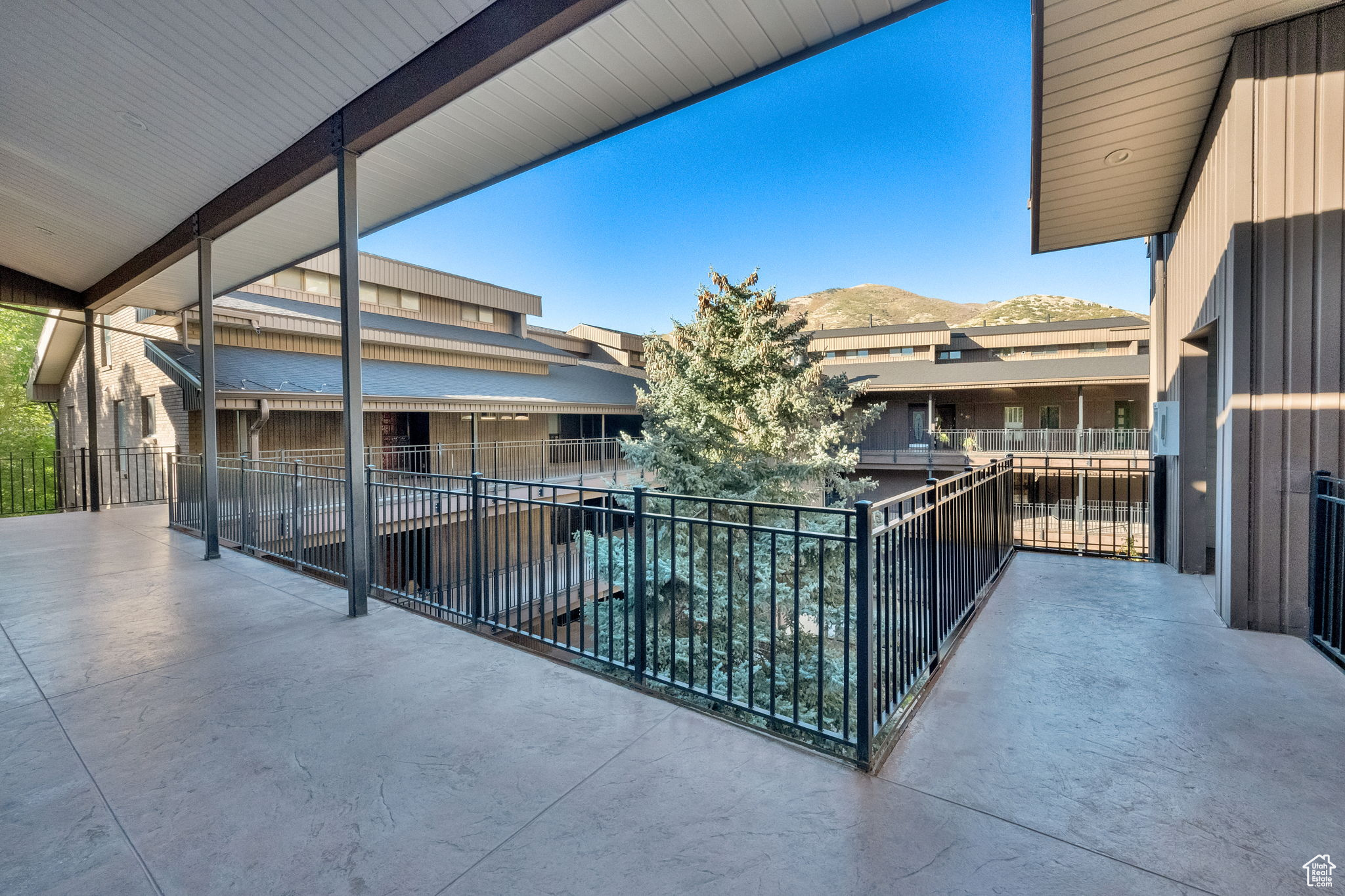 OAKWOOD GARDENS - Residential