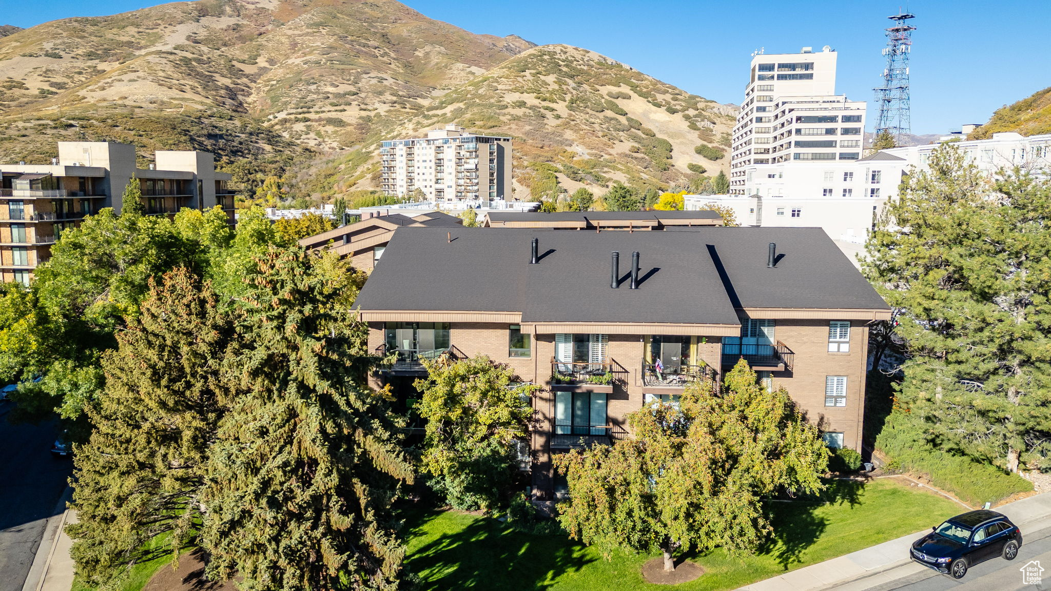 OAKWOOD GARDENS - Residential