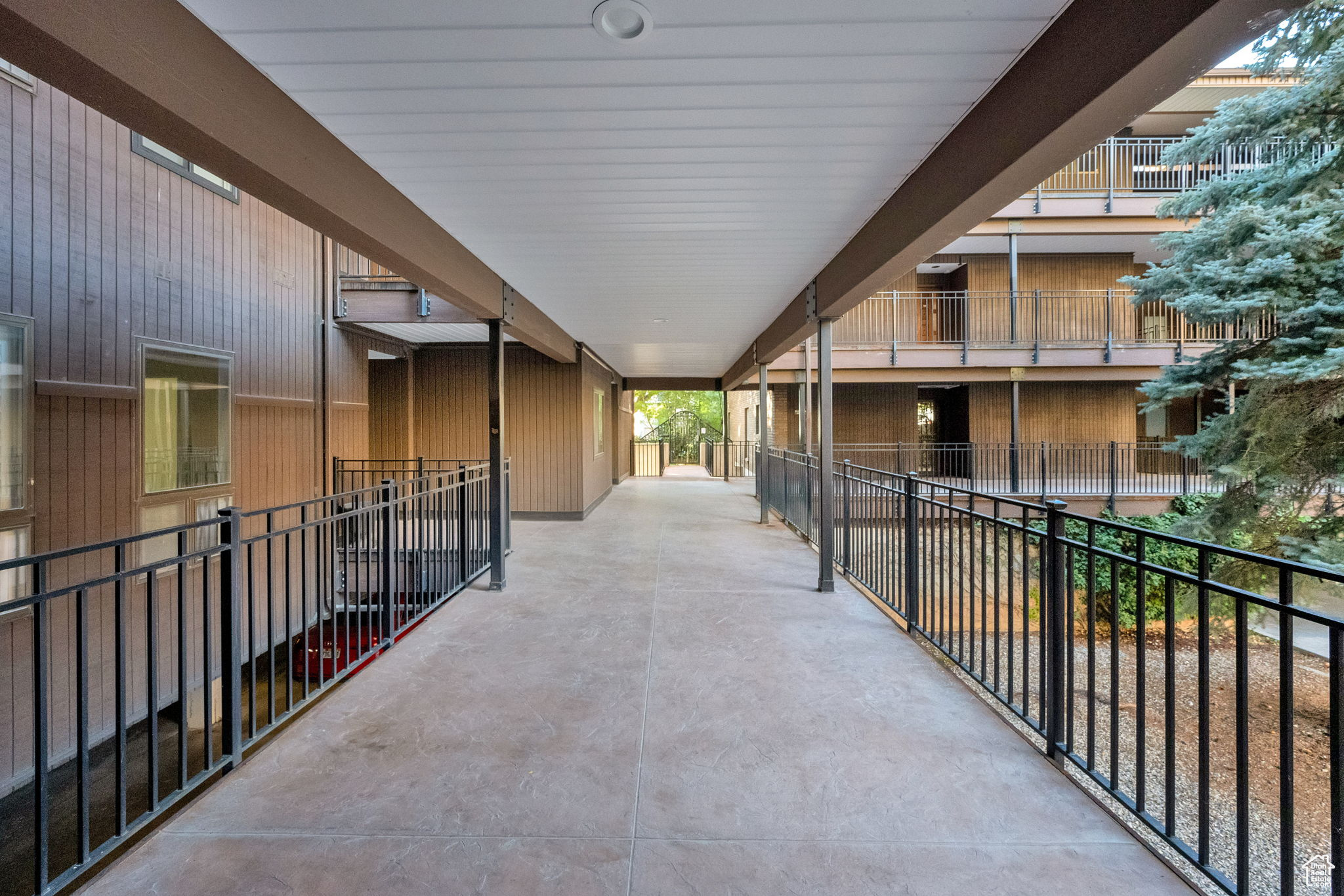 OAKWOOD GARDENS - Residential