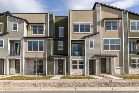 Photo of 12661 S DANSIE OAKS BLVD #299, Herriman, UT 84096 (MLS # 2128100)