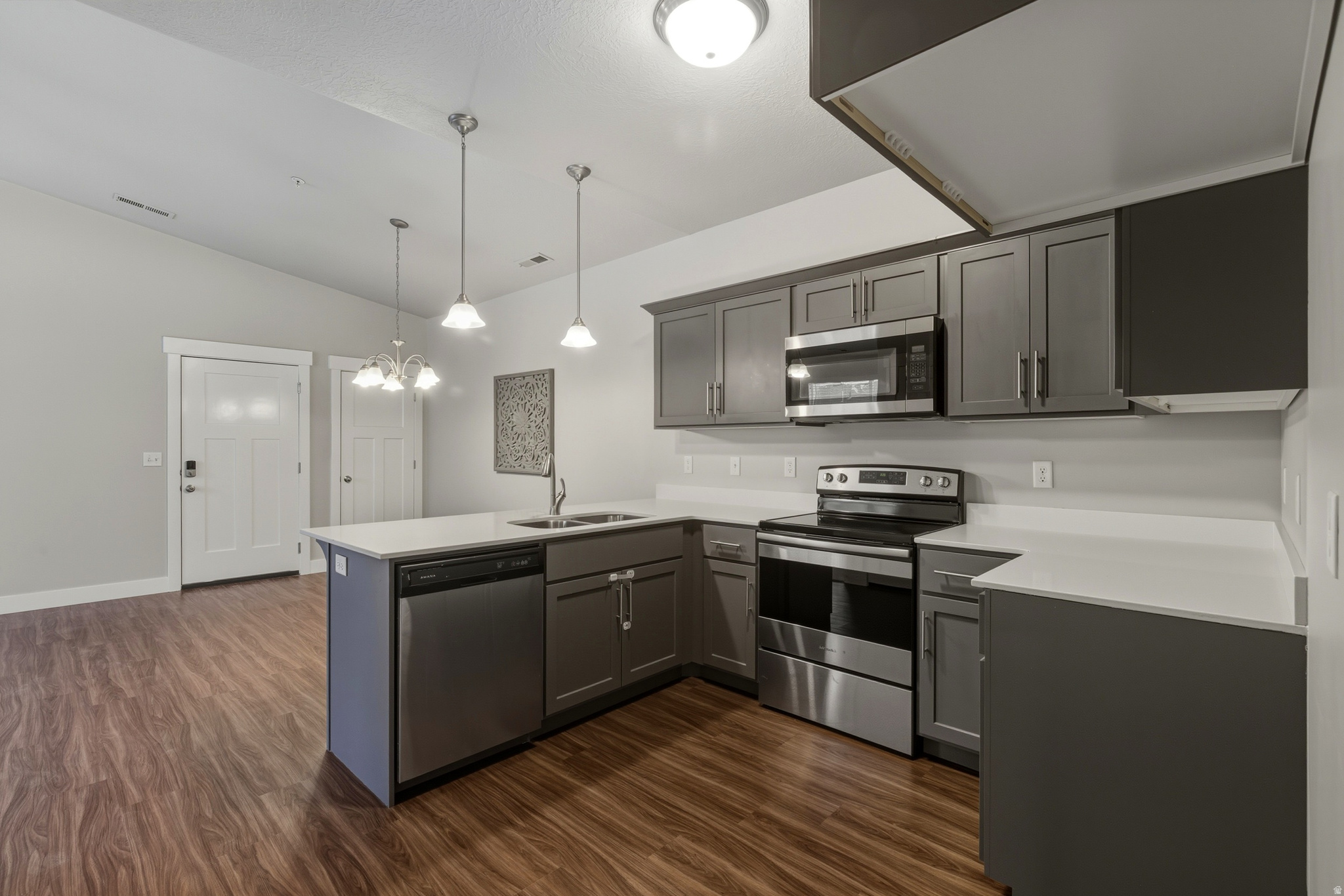 SADDLEBROOK - Residential