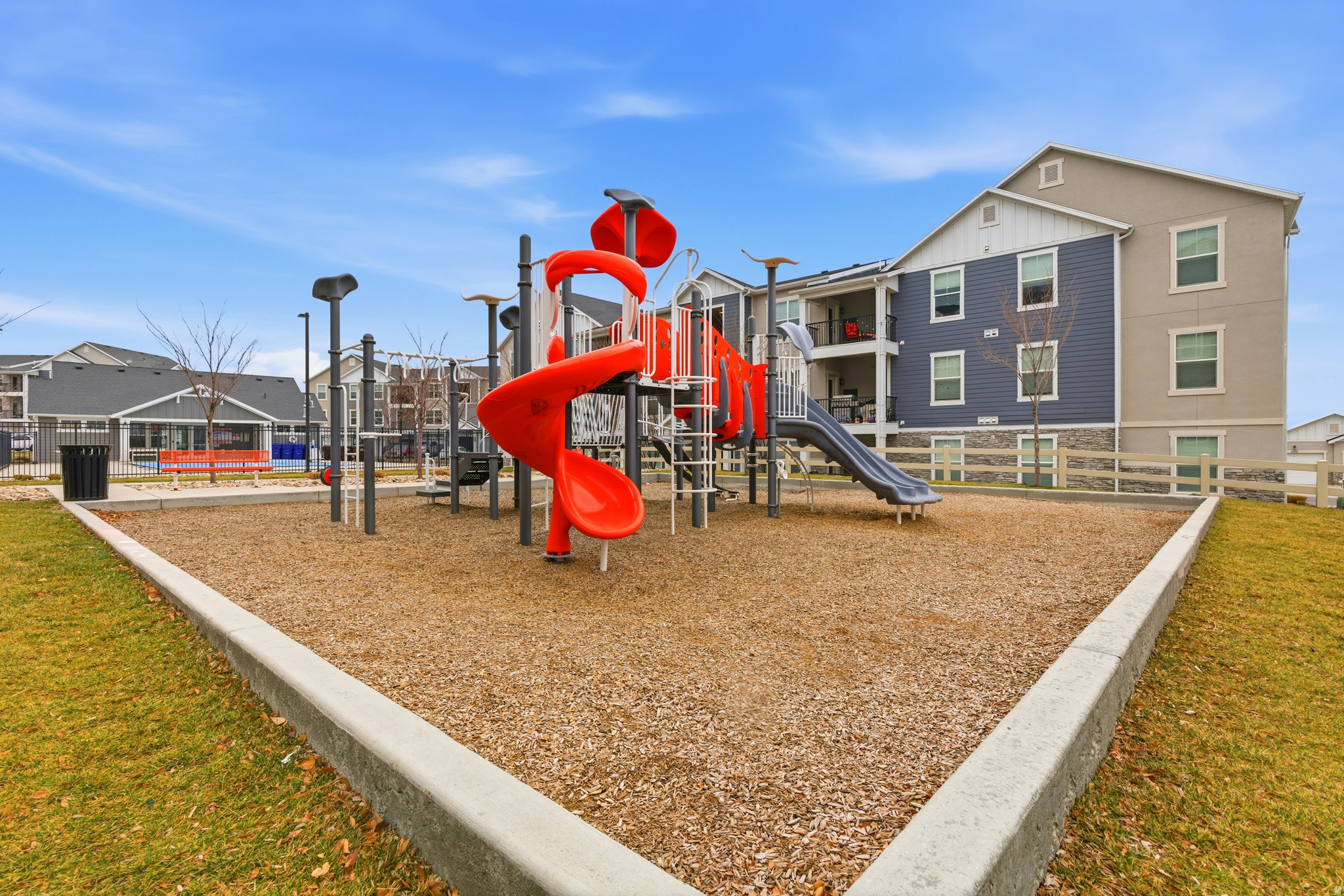 SADDLEBROOK - Residential