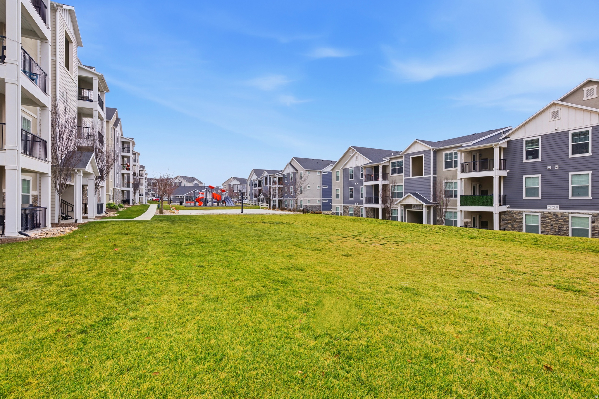 SADDLEBROOK - Residential