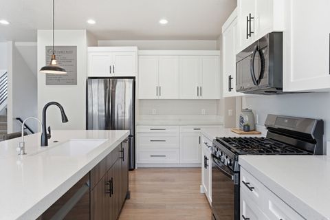 Tiny photo for 2313 E PATRIOT DR, Eagle Mountain, UT 84005 (MLS # 2142699)