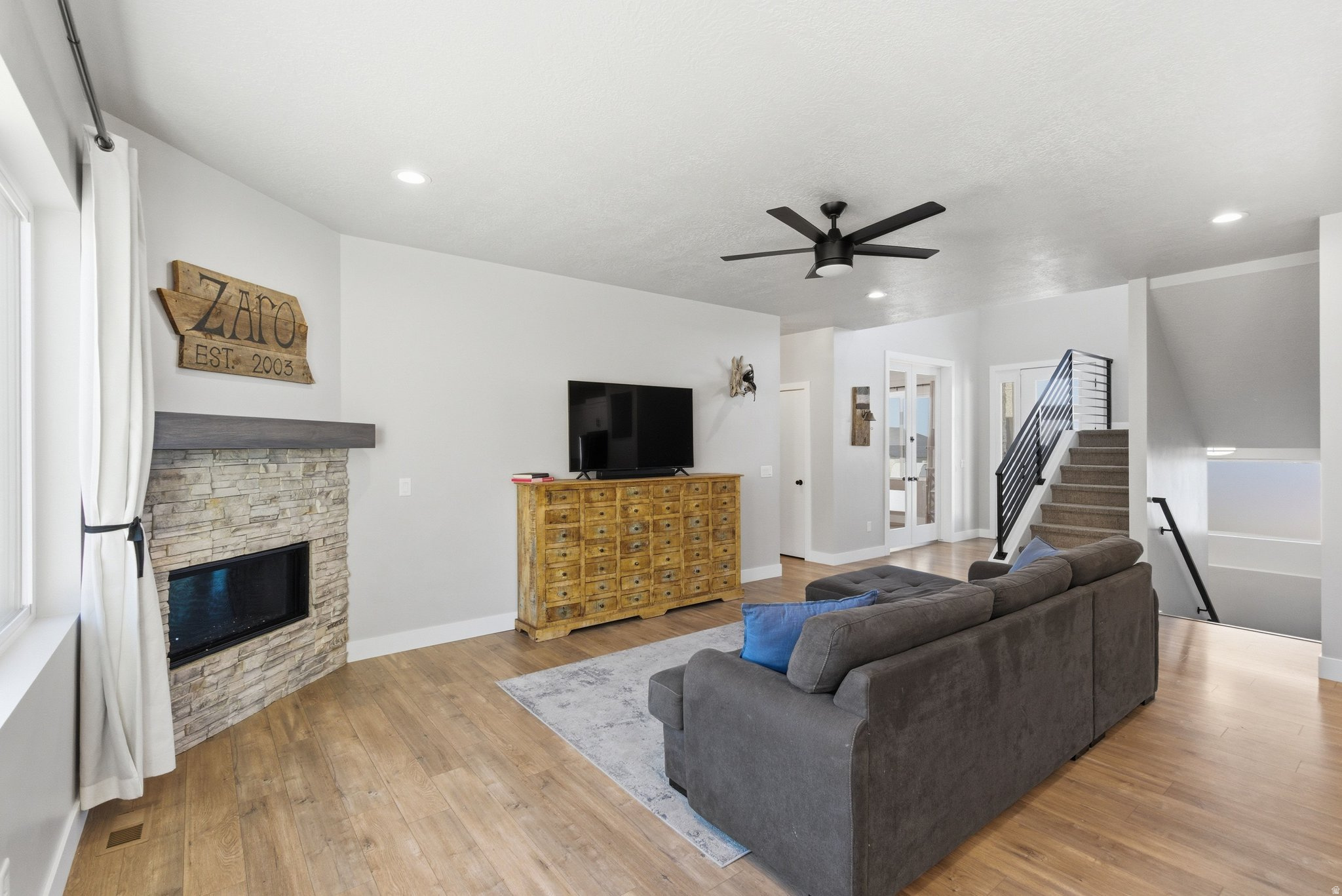 VALLEY VIEW - Residential