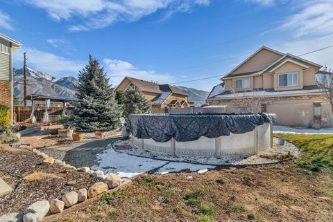 Tiny photo for 7462 S 2300 E, Cottonwood Heights, UT 84121 (MLS # 2133376)