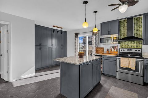 Photo of 7462 S 2300 E, Cottonwood Heights, UT 84121 (MLS # 2133376)