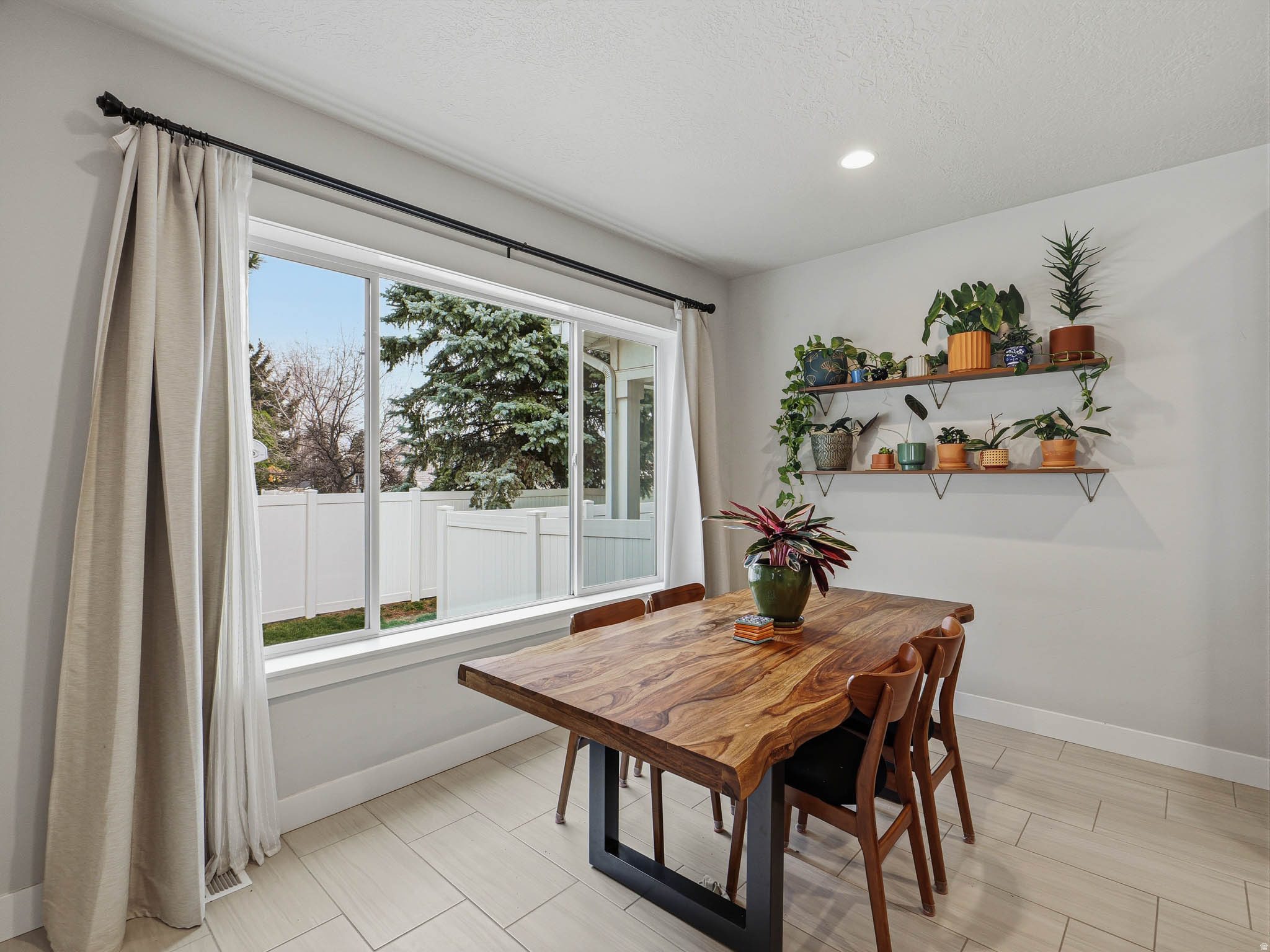 VILLAGE - Residential