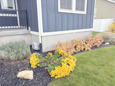 Tiny photo for 8626 N LAKESHORE DR, Lake Point, UT 84074 (MLS # 2125905)