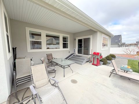 Tiny photo for 8626 N LAKESHORE DR, Lake Point, UT 84074 (MLS # 2125905)