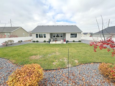 Tiny photo for 8626 N LAKESHORE DR, Lake Point, UT 84074 (MLS # 2125905)