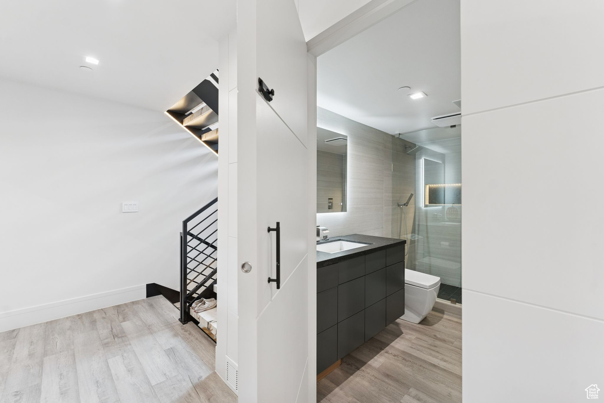 LAKESIDE AT DEER VALLEY - Residential