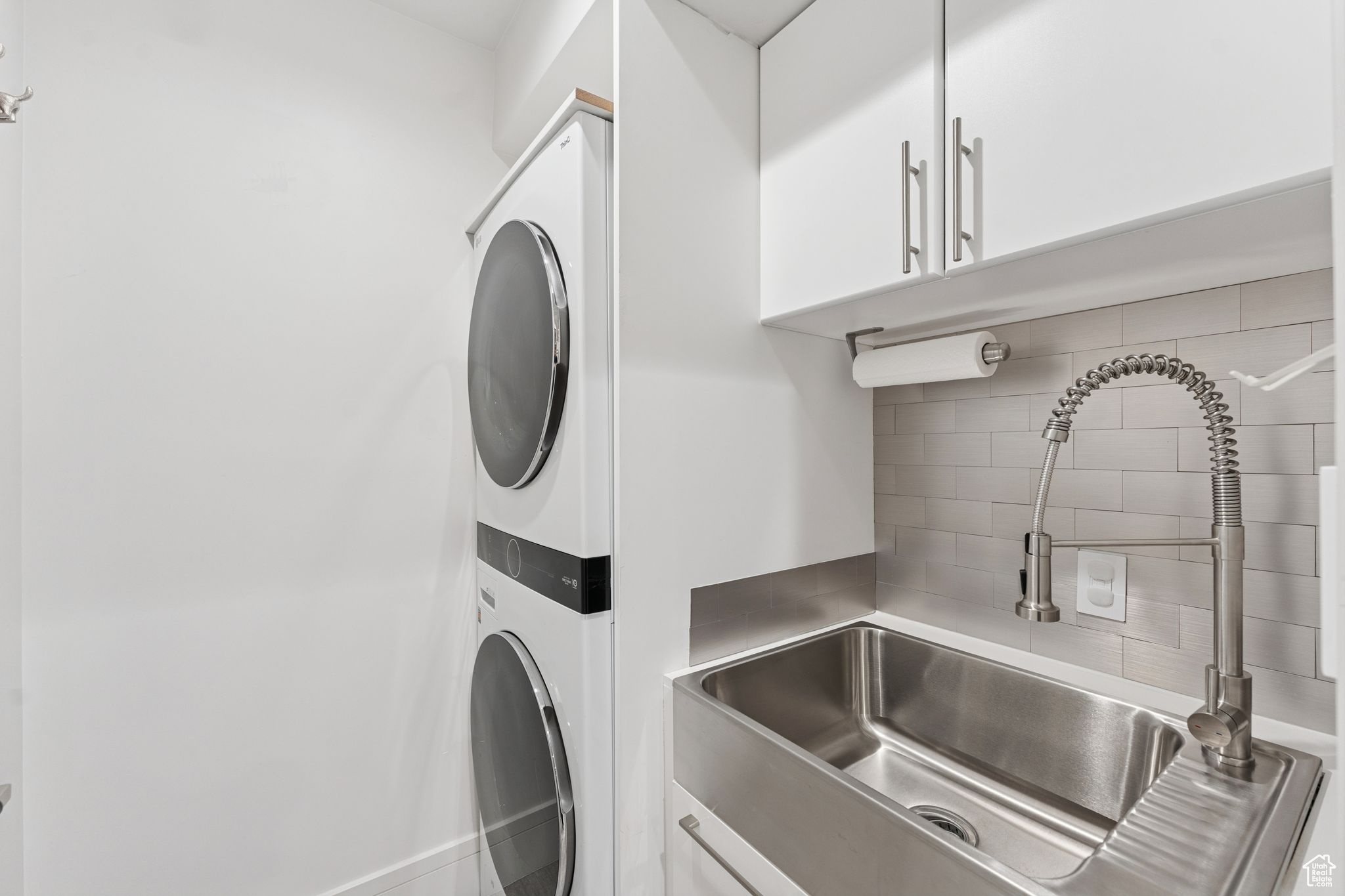 LAKESIDE AT DEER VALLEY - Residential