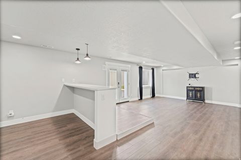 Tiny photo for 943 S 2150 W, Orem, UT 84058 (MLS # 2132570)