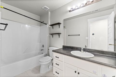 Tiny photo for 943 S 2150 W, Orem, UT 84058 (MLS # 2132570)