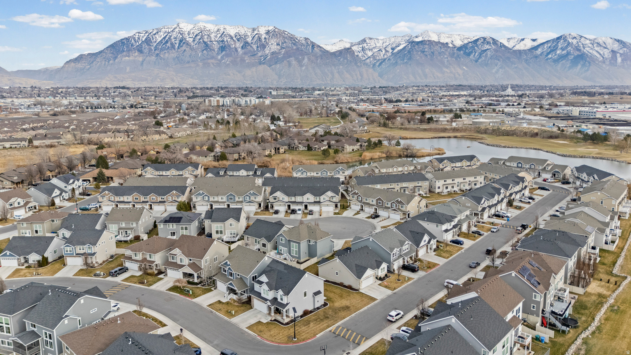 THE PONDS - Residential