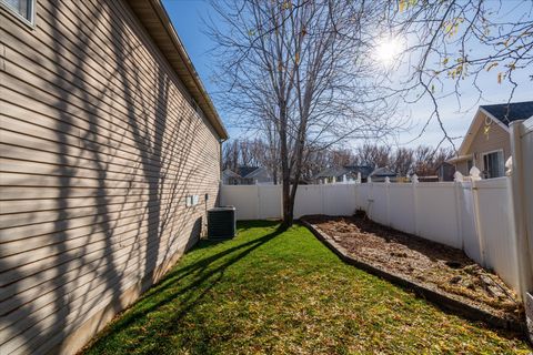 Tiny photo for 178 W 1750 N, North Ogden, UT 84414 (MLS # 2124800)