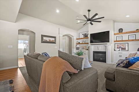 Tiny photo for 178 W 1750 N, North Ogden, UT 84414 (MLS # 2124800)