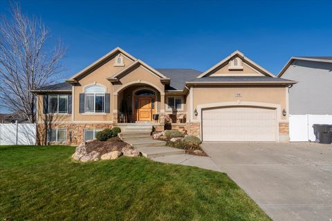 Tiny photo for 178 W 1750 N, North Ogden, UT 84414 (MLS # 2124800)