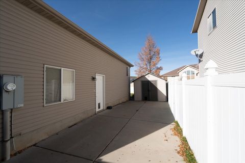 Tiny photo for 178 W 1750 N, North Ogden, UT 84414 (MLS # 2124800)