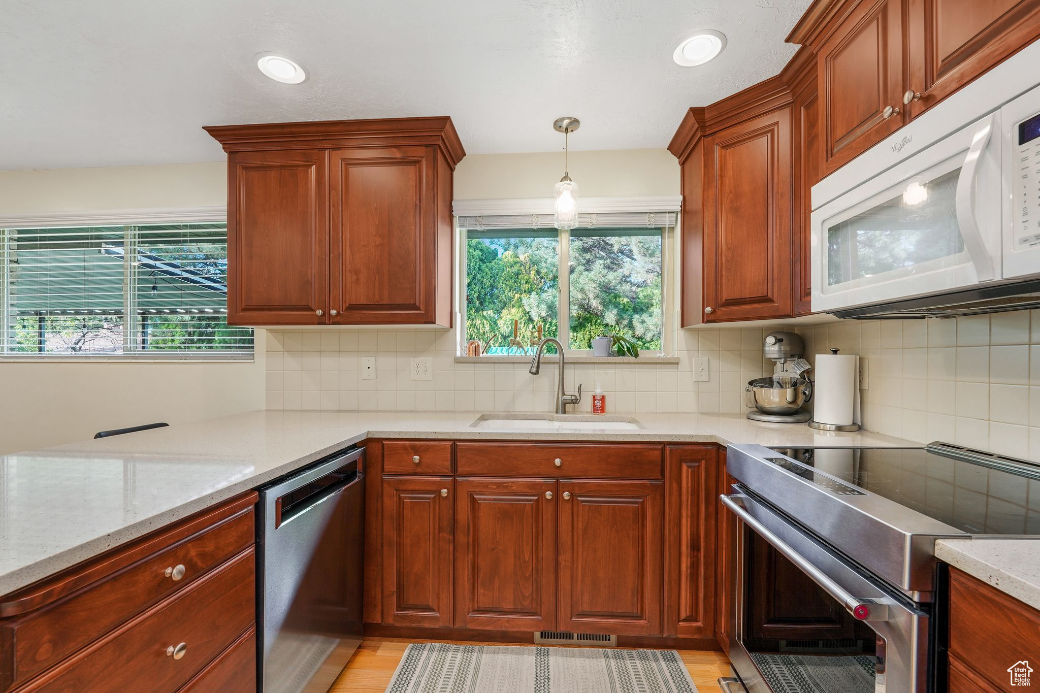 BENNION ESTATES #5 - Residential