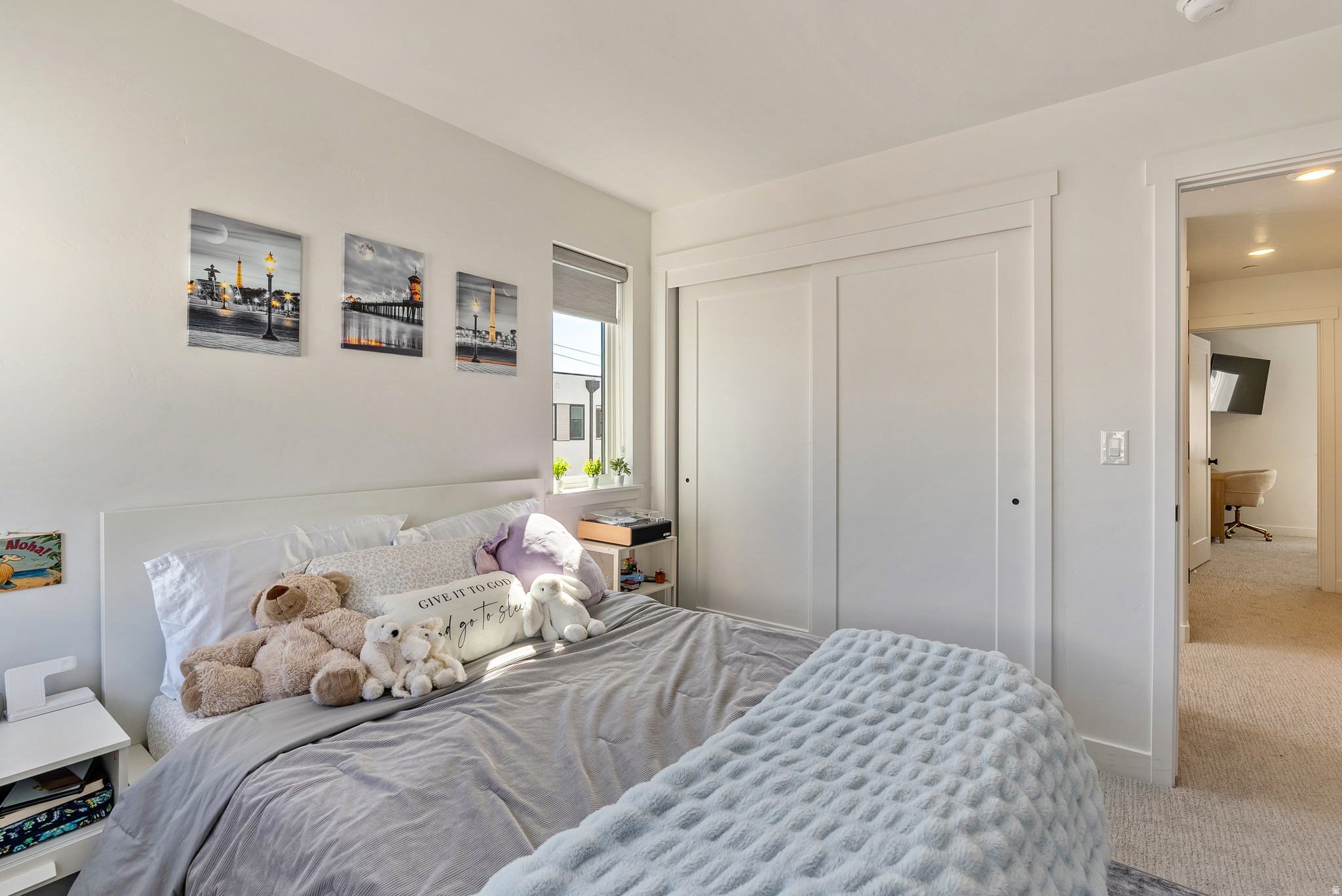 REGENCY ON 9TH COMMUNITY - Residential Lease