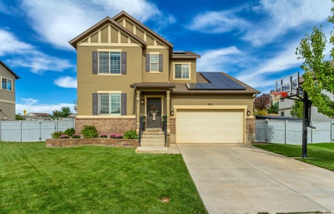 Photo of 9012 N SUFFOLK LN E, Eagle Mountain, UT 84005 (MLS # 2185857)