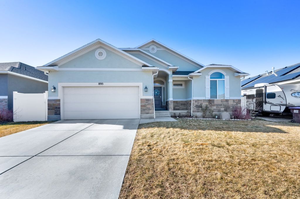 Photo of 895 N PETRO DR, Tooele, UT 84074 (MLS # 2133579)