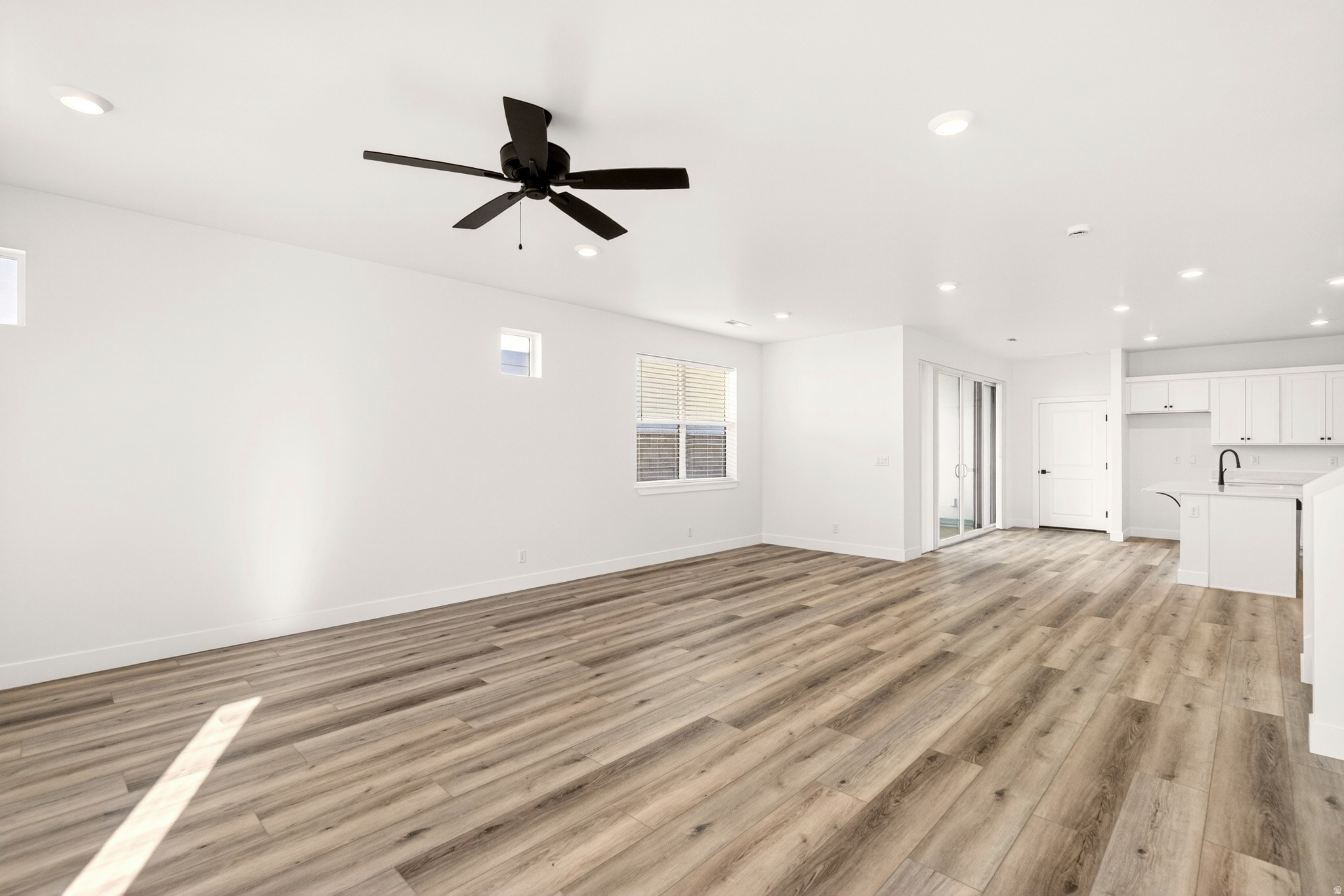 DESERT COLOR / SAGE HAVEN - Residential