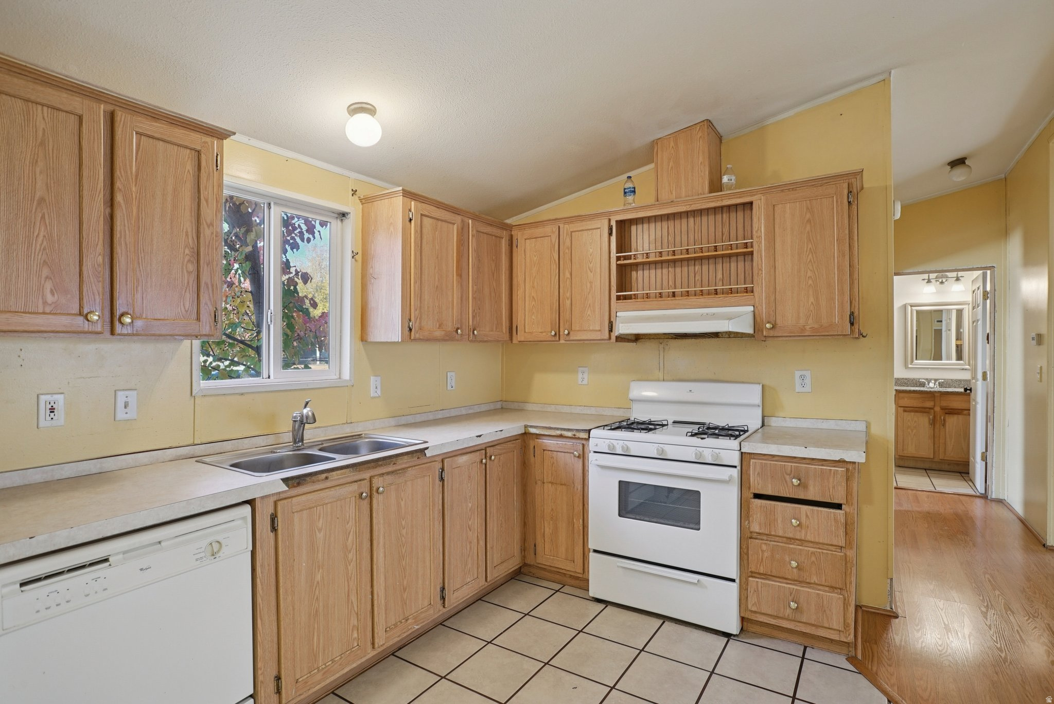 RIVERSIDE - Residential