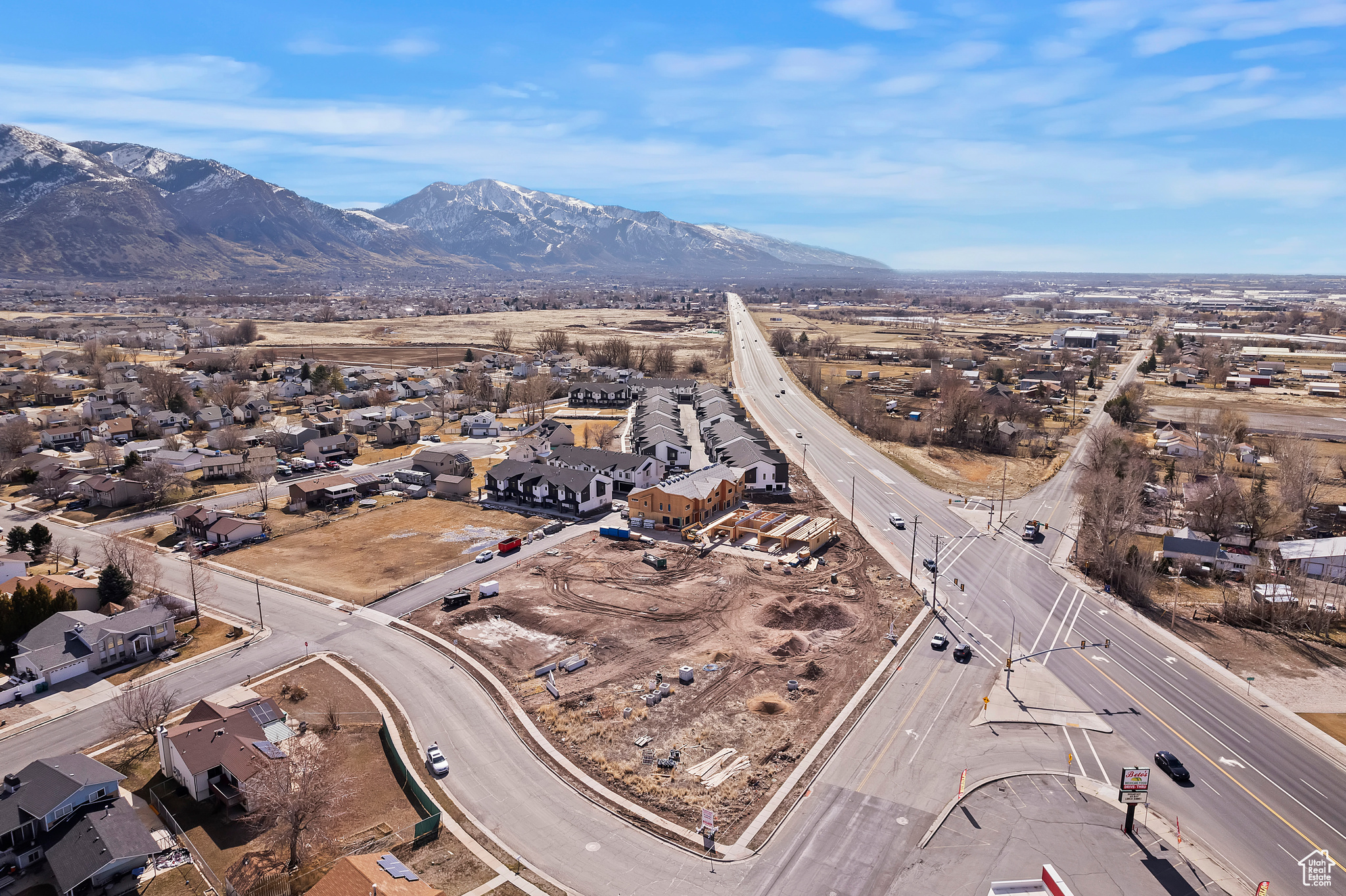 THE COPPERWOODS AT HARRISVILLE - Commercial Lease