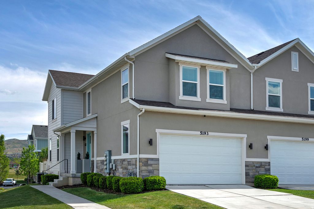 Photo of 5193 W CRANFORD ST S, Herriman, UT 84096 (MLS # 2161442)
