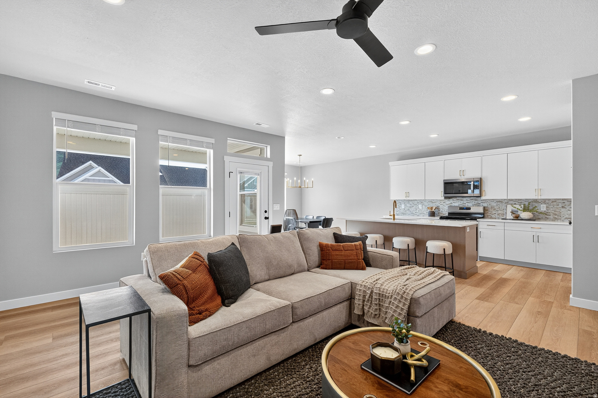 BLUFF VIEW - Residential